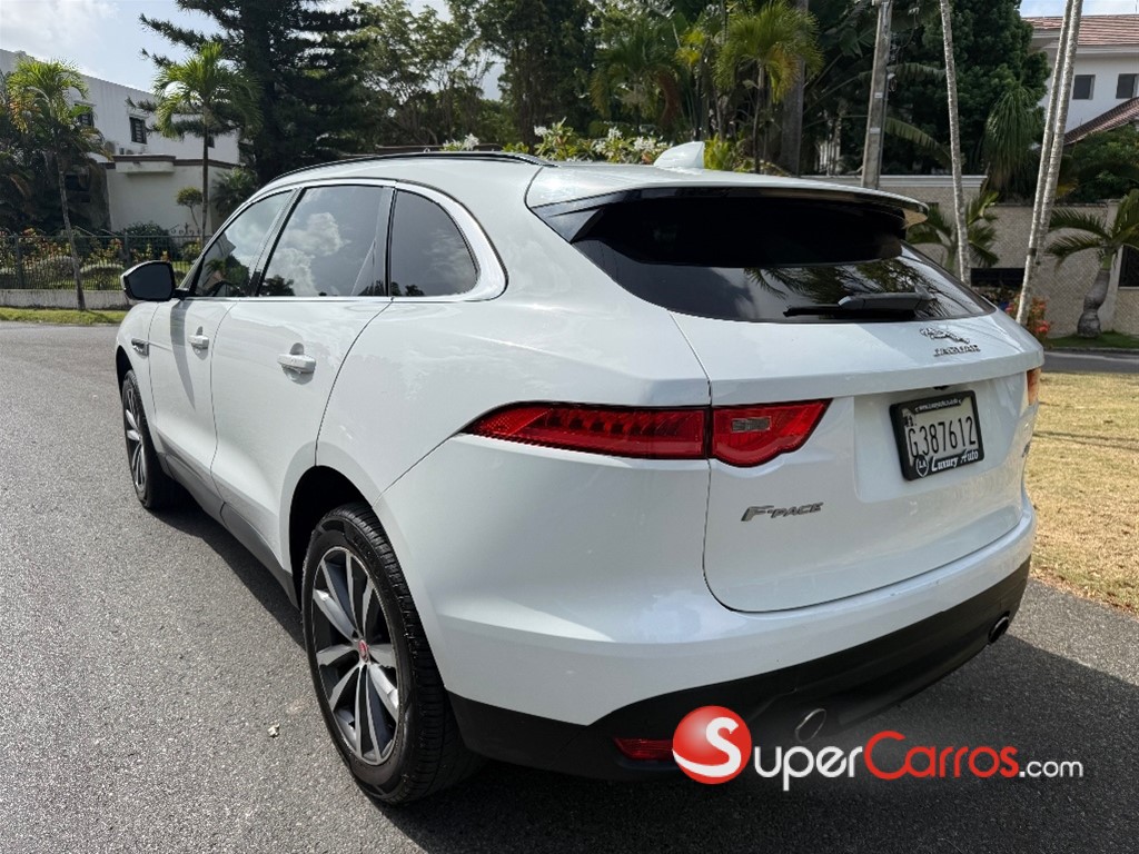 2017 Jaguar F-Pace — foto 4 / 11