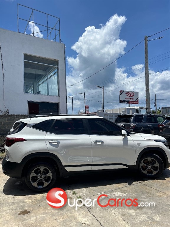 2023 Kia Seltos S — foto 11 / 12