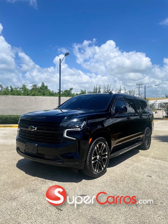 2021 Chevrolet Suburban LT — foto 2 / 12