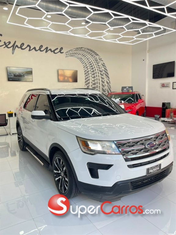 2018 Ford Explorer XL — foto 2 / 12