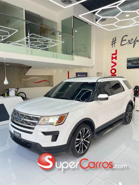 2018 Ford Explorer XL — foto 3 / 12