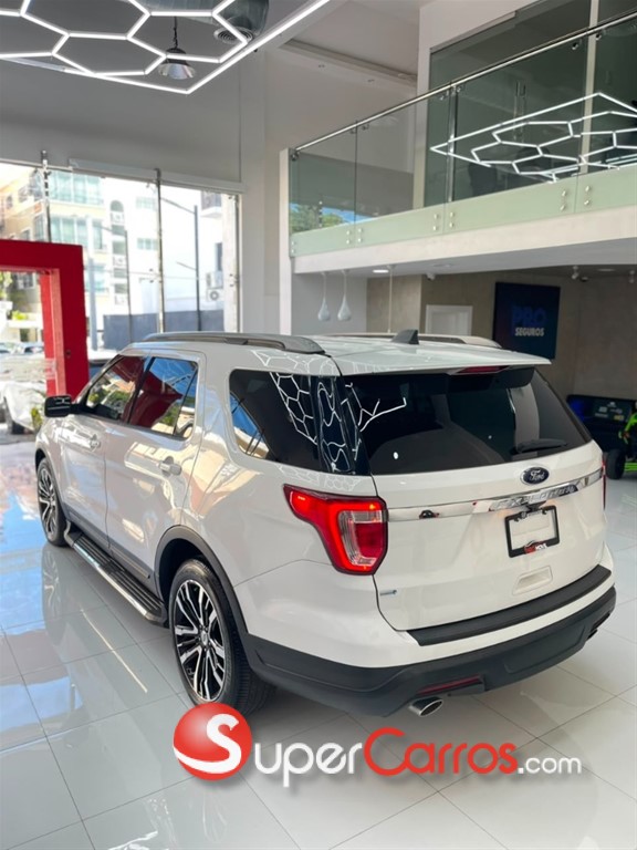 2018 Ford Explorer XL — foto 4 / 12