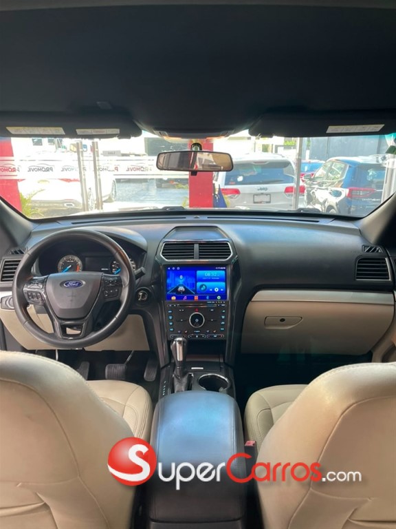 2018 Ford Explorer XL — foto 7 / 12