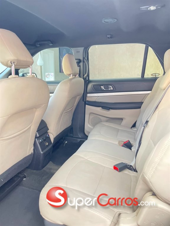 2018 Ford Explorer XL — foto 11 / 12