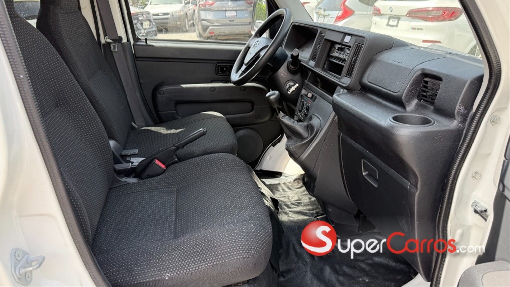 2019 Daihatsu Hijet — foto 4 / 12