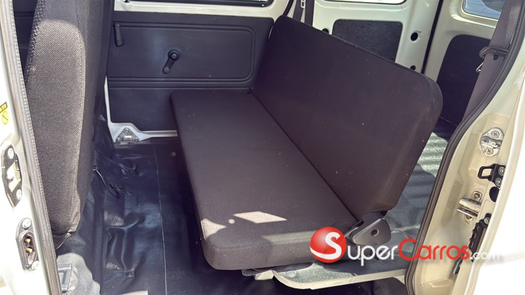 2019 Daihatsu Hijet — foto 7 / 12
