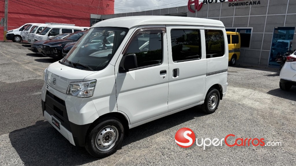2019 Daihatsu Hijet — foto 9 / 12