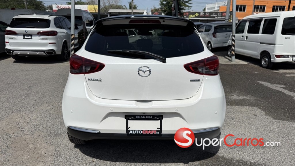 2021 Mazda 2 — foto 3 / 12