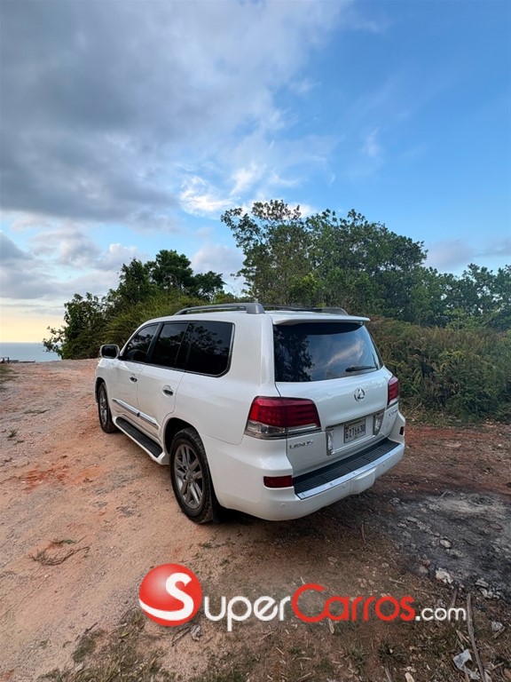 2012 Lexus LX 570 — foto 2 / 12