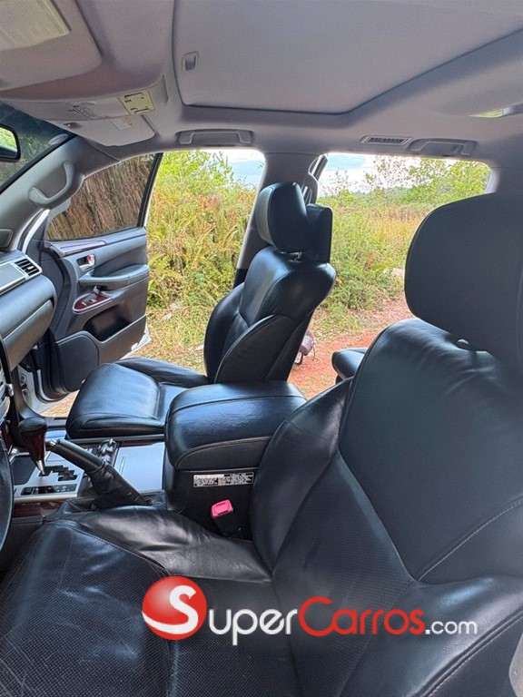 2012 Lexus LX 570 — foto 7 / 12