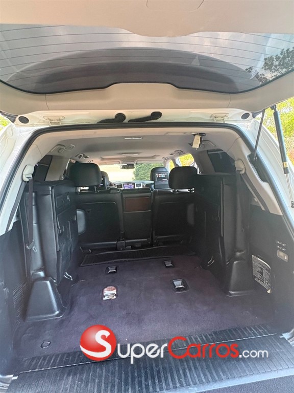 2012 Lexus LX 570 — foto 10 / 12