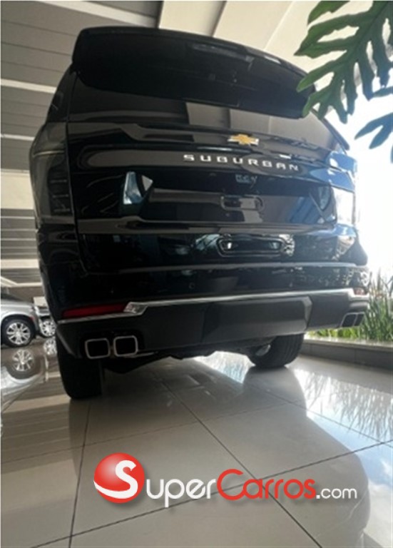2025 Chevrolet Suburban Highcountry — foto 4 / 12