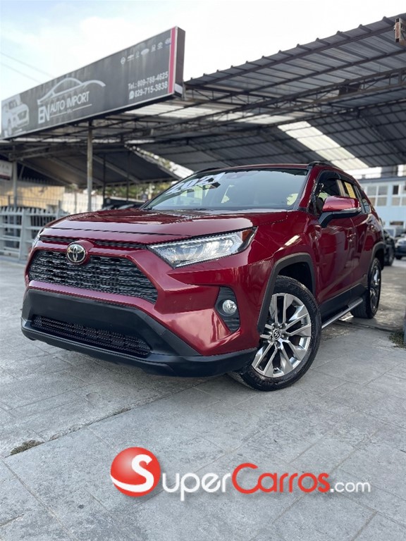 2021 Toyota RAV4 XLE Premium