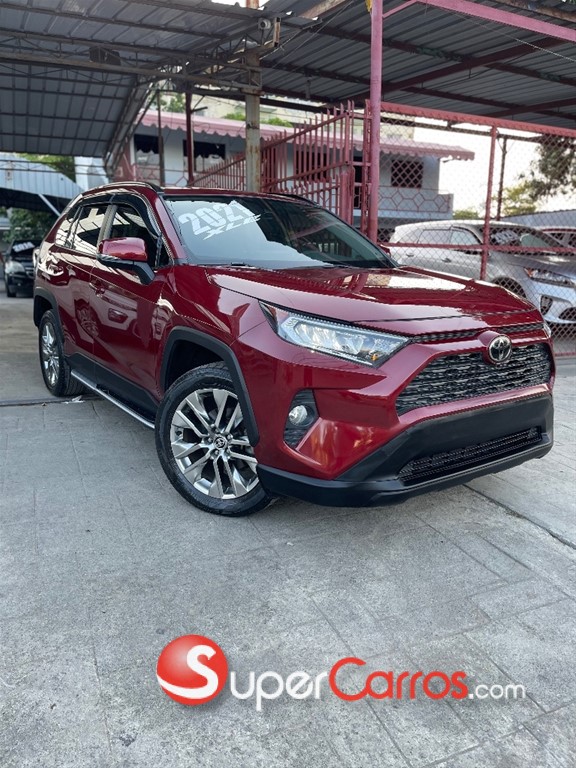 2021 Toyota RAV4 XLE Premium — foto 3 / 11