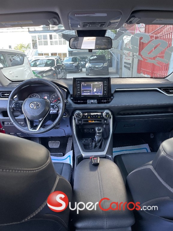 2021 Toyota RAV4 XLE Premium — foto 4 / 11