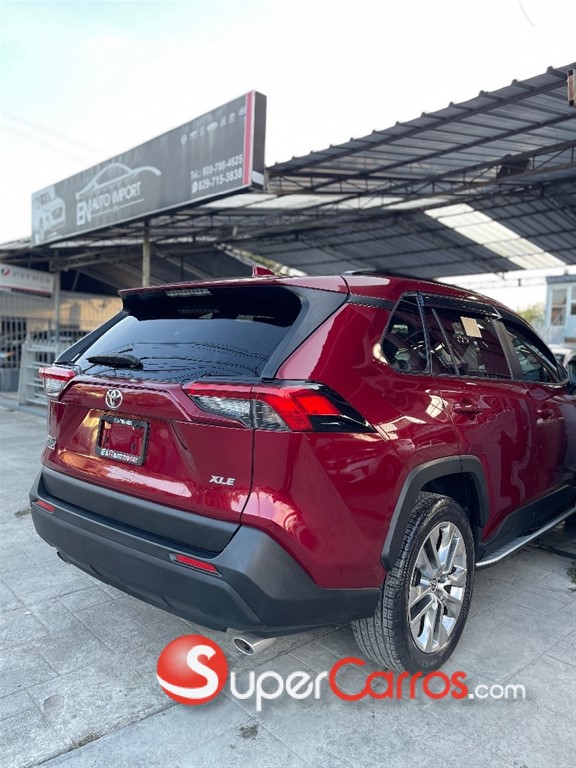 2021 Toyota RAV4 XLE Premium — foto 11 / 11