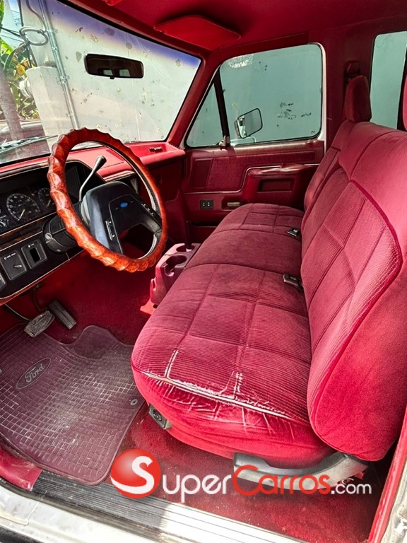 1991 Ford F 150 XLT — foto 7 / 9