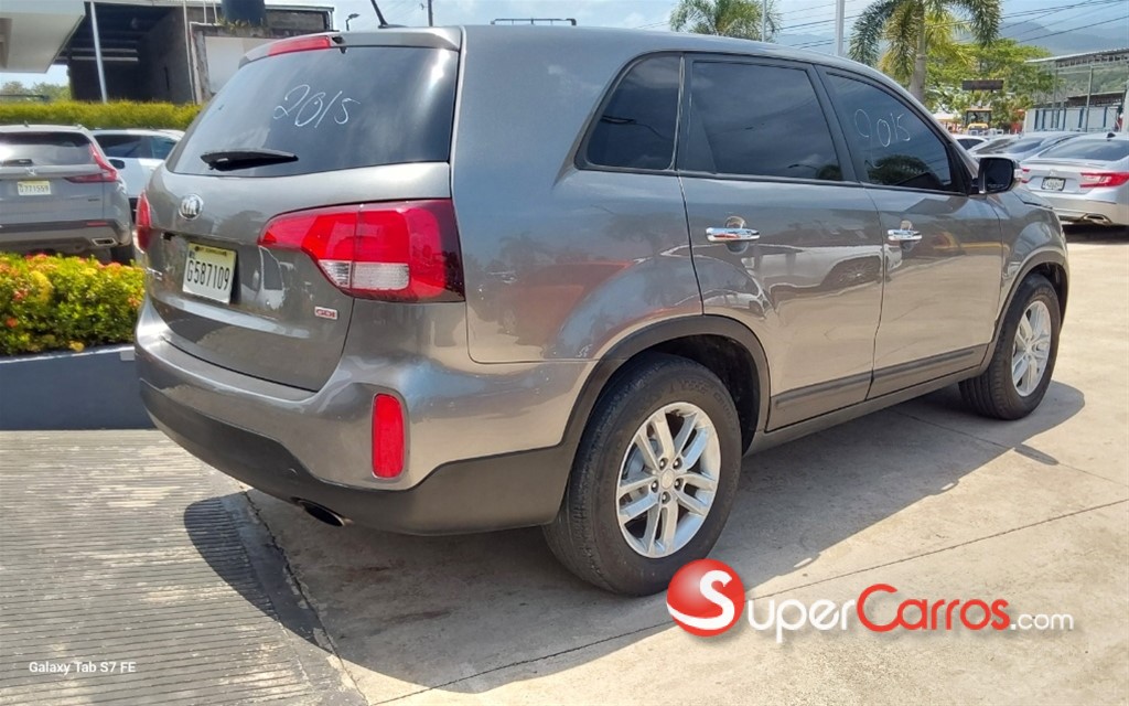 2015 Kia Sorento — foto 4 / 8
