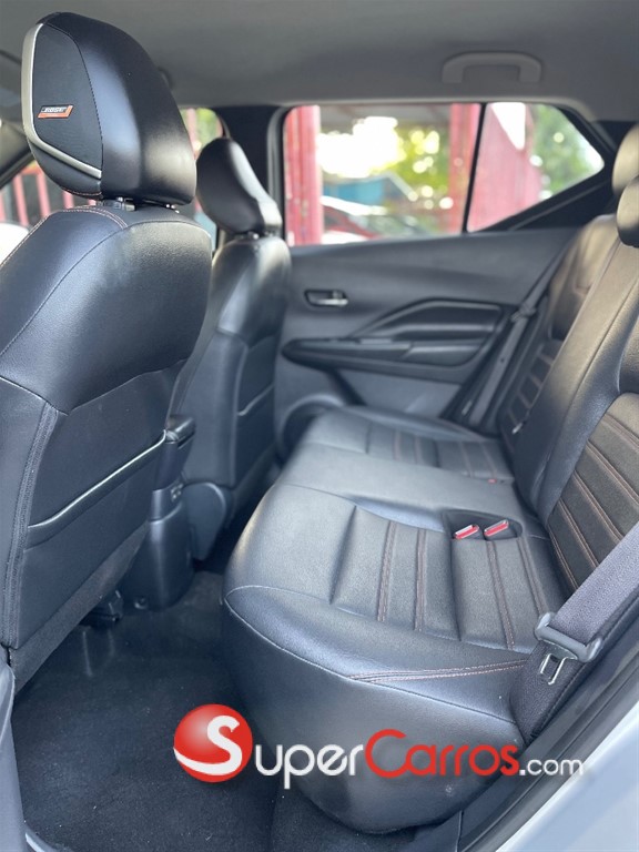 2020 Nissan Kicks SR — foto 7 / 10