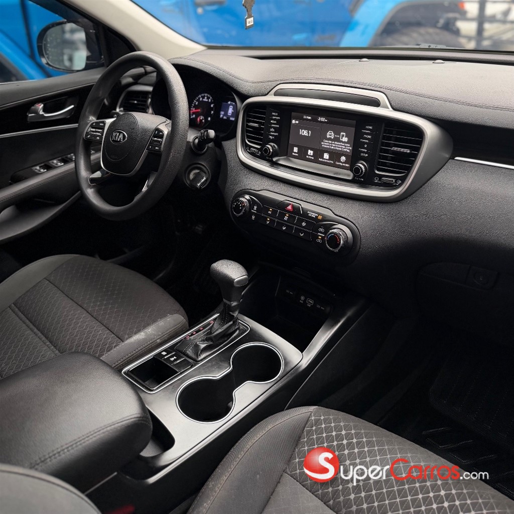 2020 Kia Sorento LX — foto 9 / 10