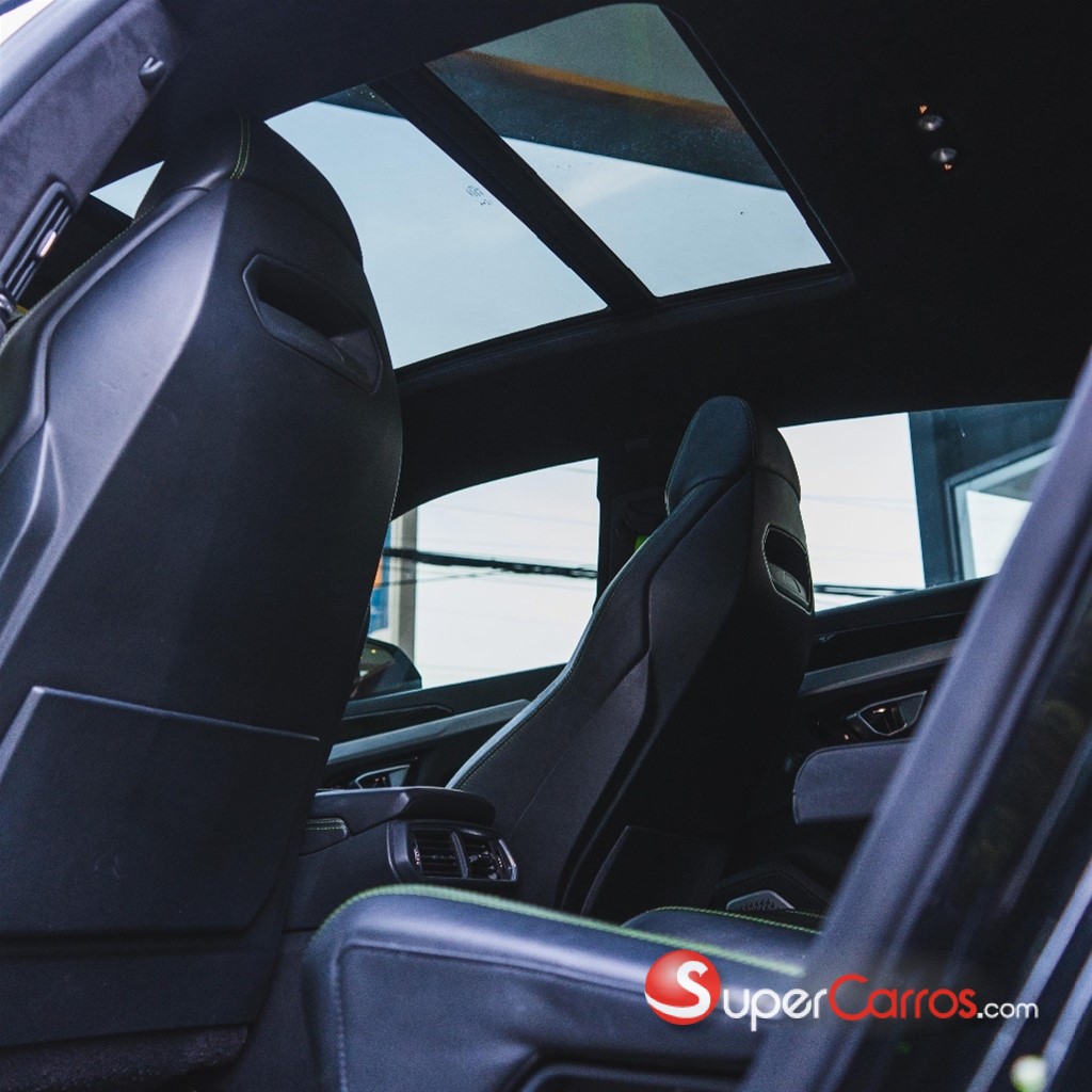 2019 Lamborghini Urus — foto 7 / 12