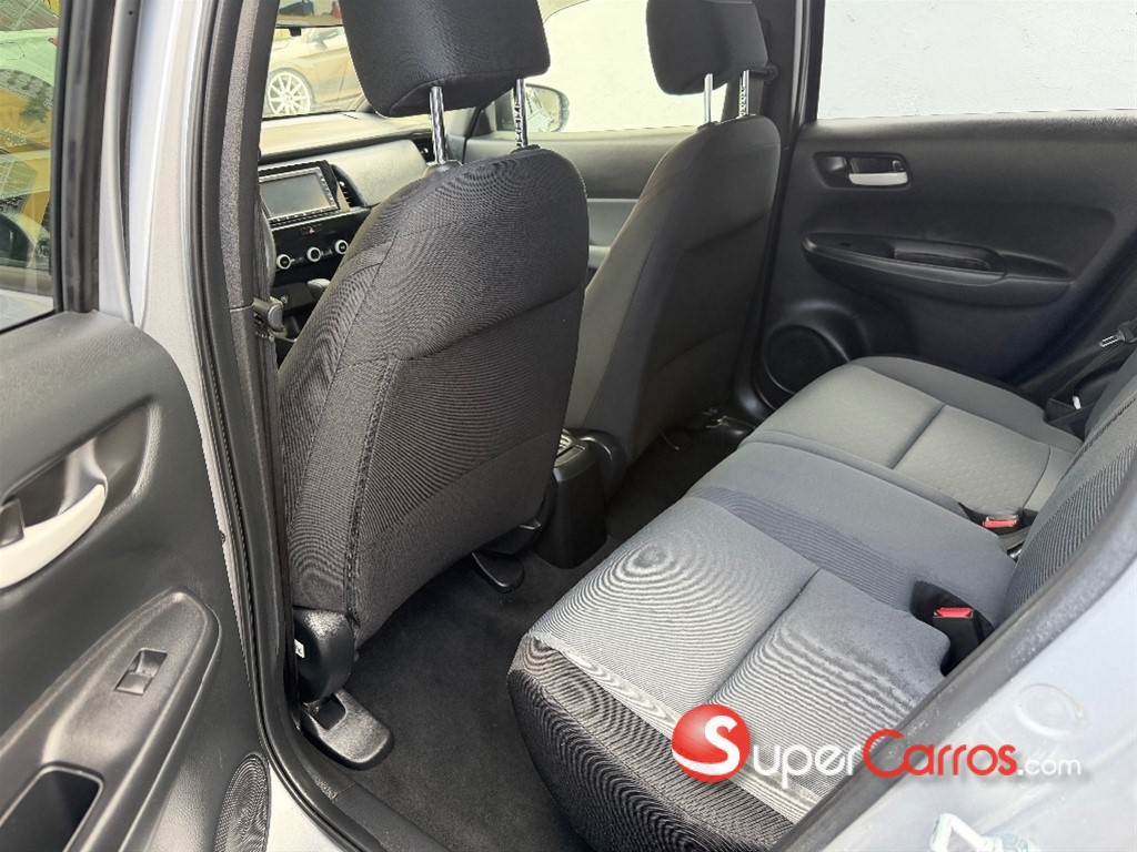 2021 Honda Fit — foto 10 / 12