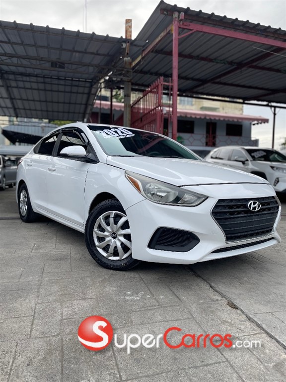 2020 Hyundai Accent SE — foto 2 / 10
