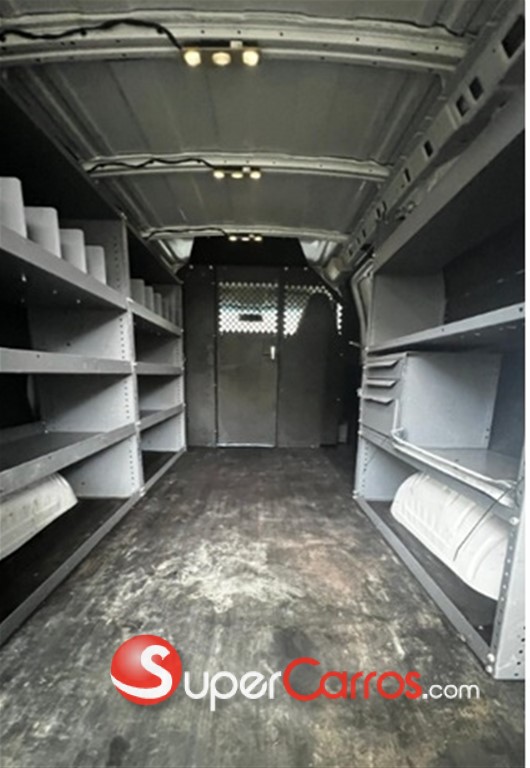 2020 Chevrolet Express G2500 — foto 2 / 10