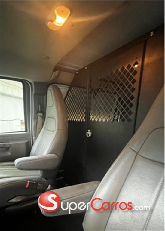 2020 Chevrolet Express G2500 — foto 4 / 10