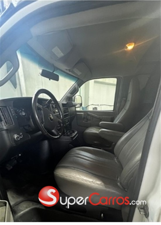 2020 Chevrolet Express G2500 — foto 5 / 10