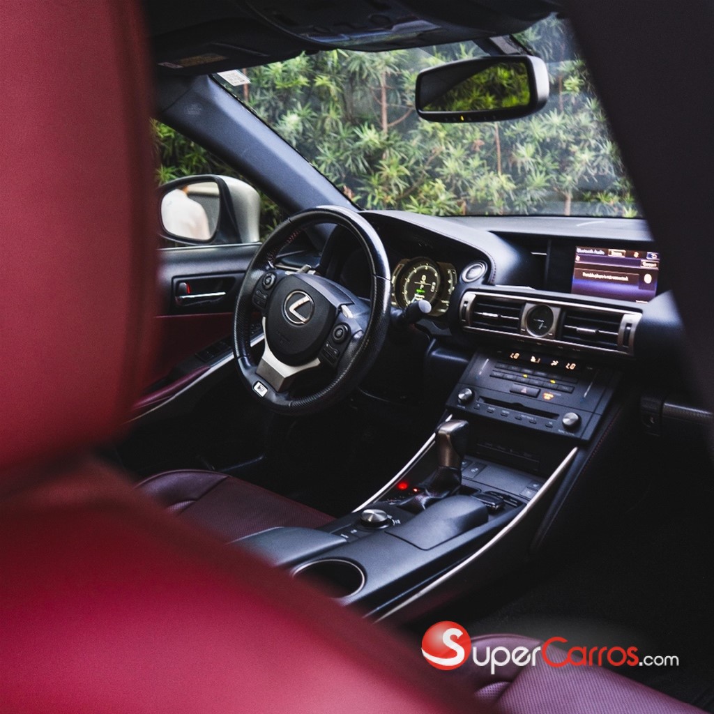 2017 Lexus IS 350 F Sport — foto 11 / 11