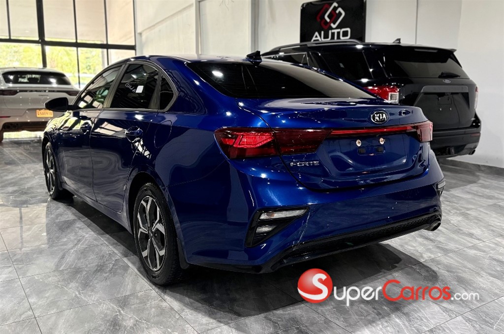 2021 Kia Forte LX — foto 3 / 9