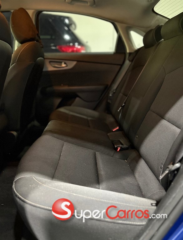 2021 Kia Forte LX — foto 7 / 9
