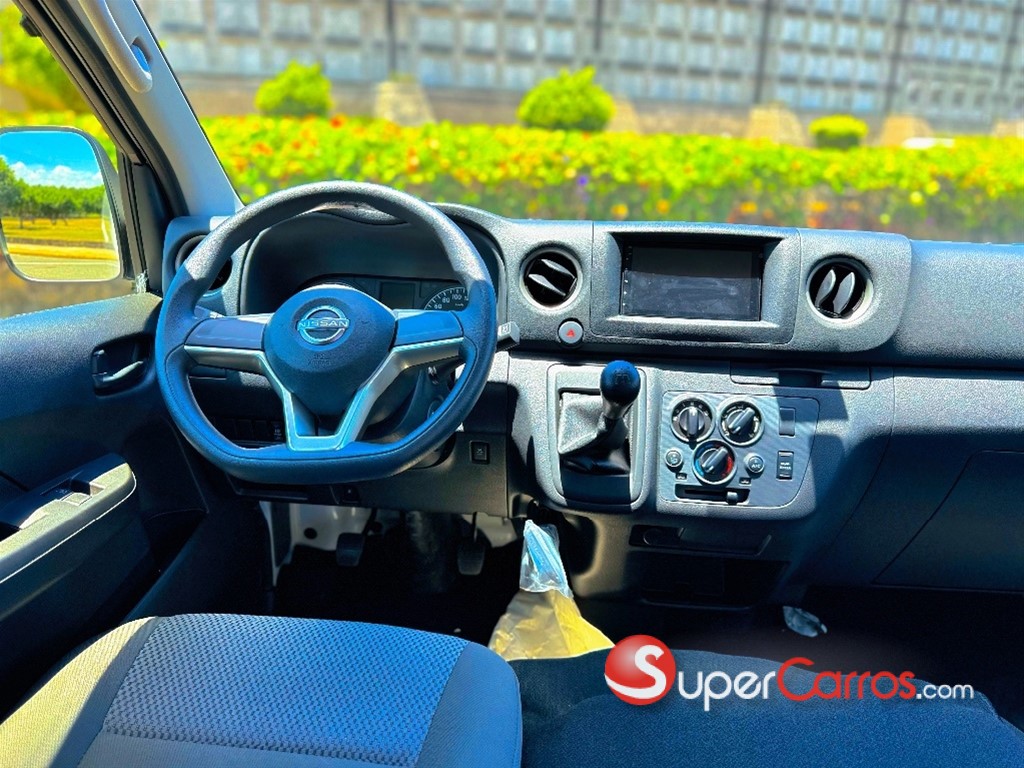 2027 Nissan Urvan Cargo — foto 12 / 12