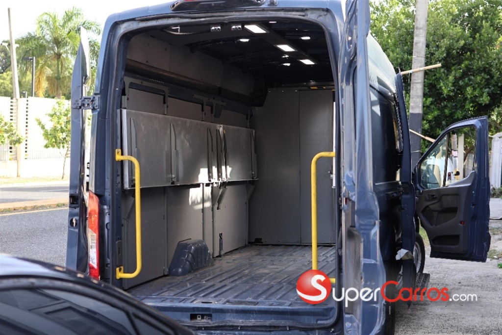 2020 Ford Transit — foto 6 / 10