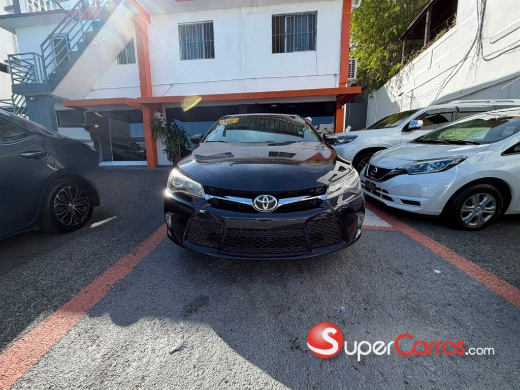 2015 Toyota Camry SE