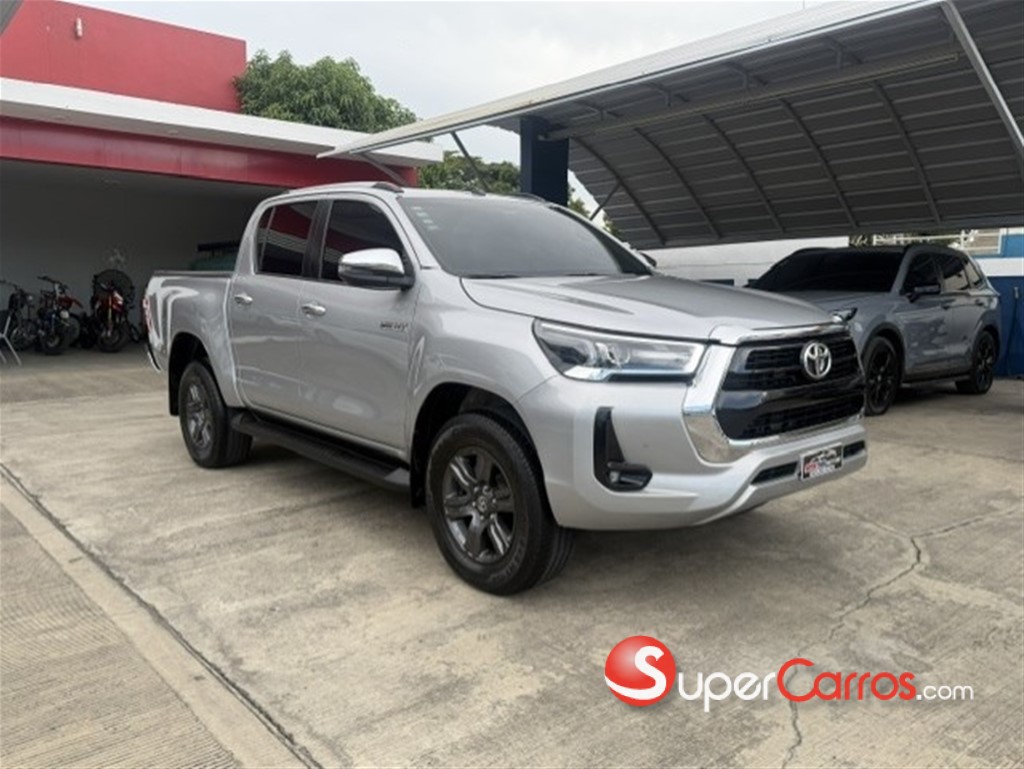 2022 Toyota Hilux SRV — foto 3 / 12