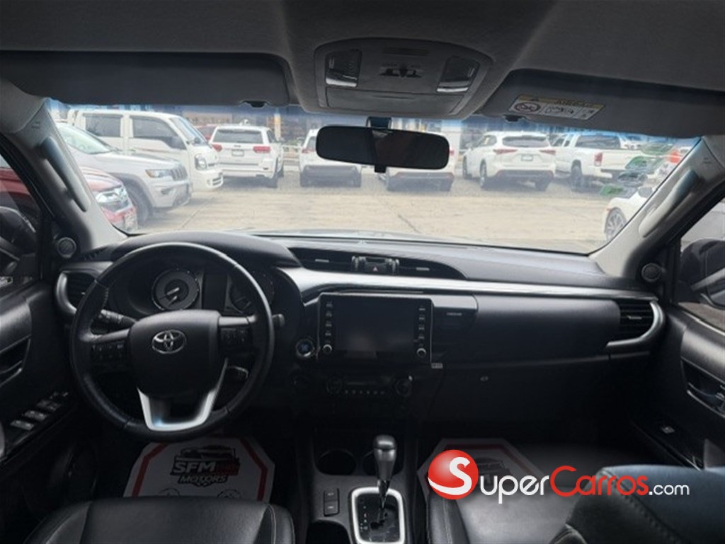 2022 Toyota Hilux SRV — foto 7 / 12