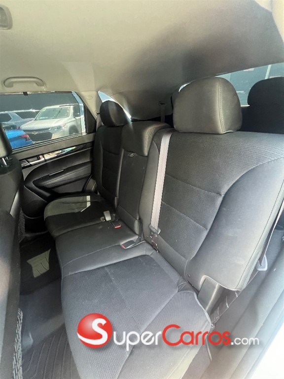 2015 Kia Sorento LX — foto 7 / 12