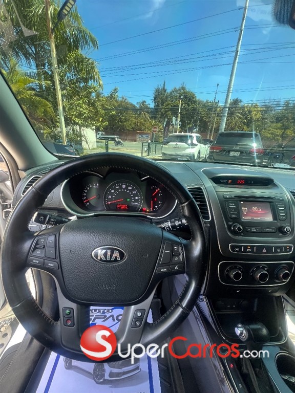 2015 Kia Sorento LX — foto 9 / 12