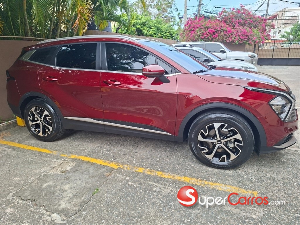 2025 Kia Sportage Sport — foto 2 / 9