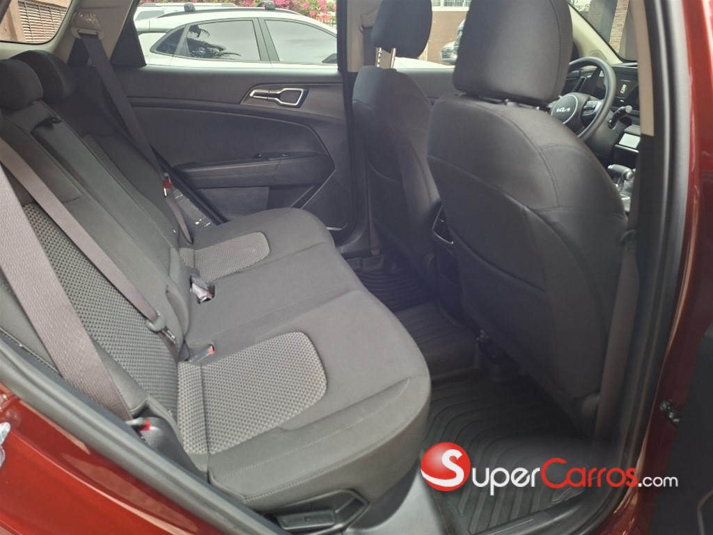 2025 Kia Sportage Sport — foto 7 / 9