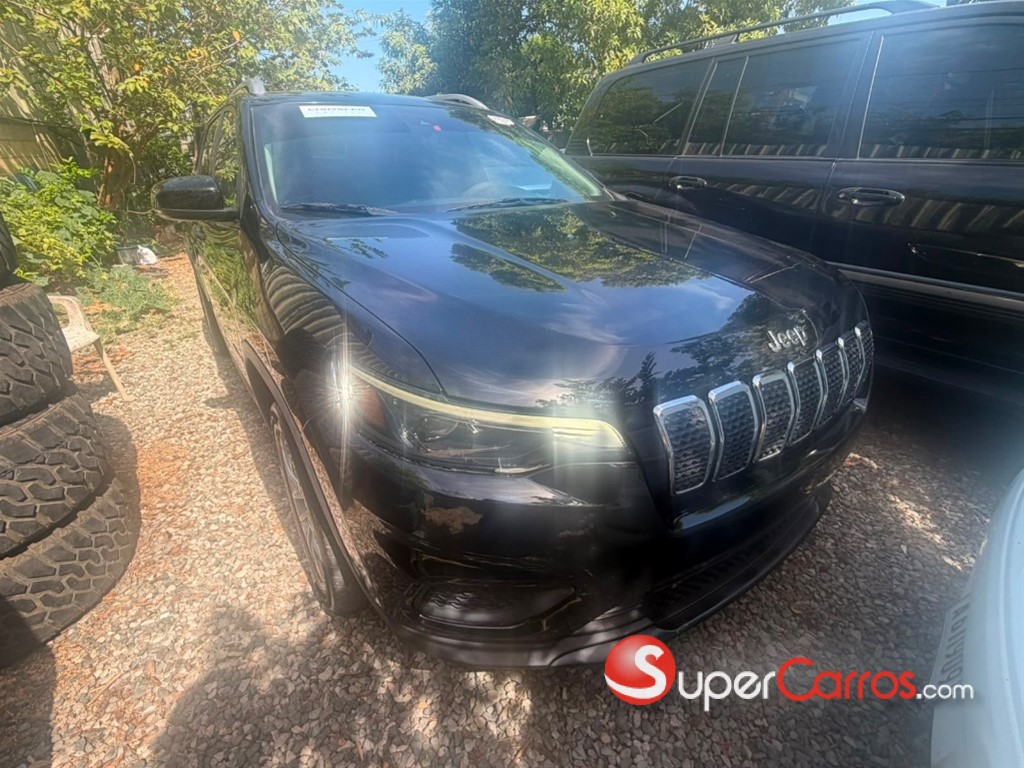 2021 Jeep Cherokee Latitude — foto 2 / 7