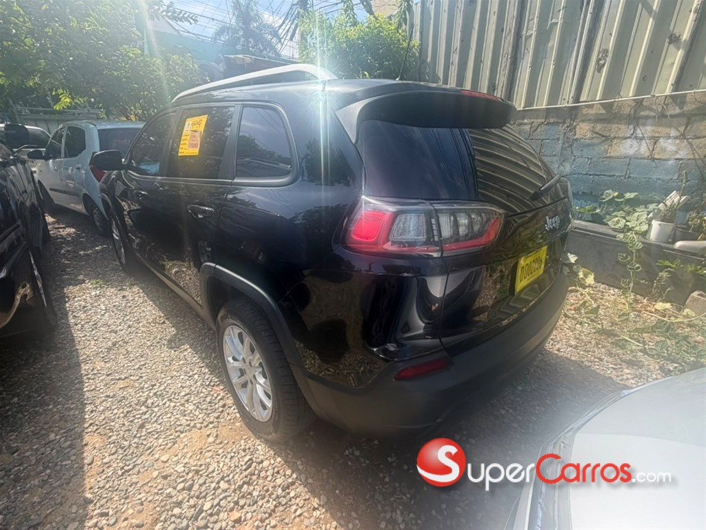 2021 Jeep Cherokee Latitude — foto 7 / 7