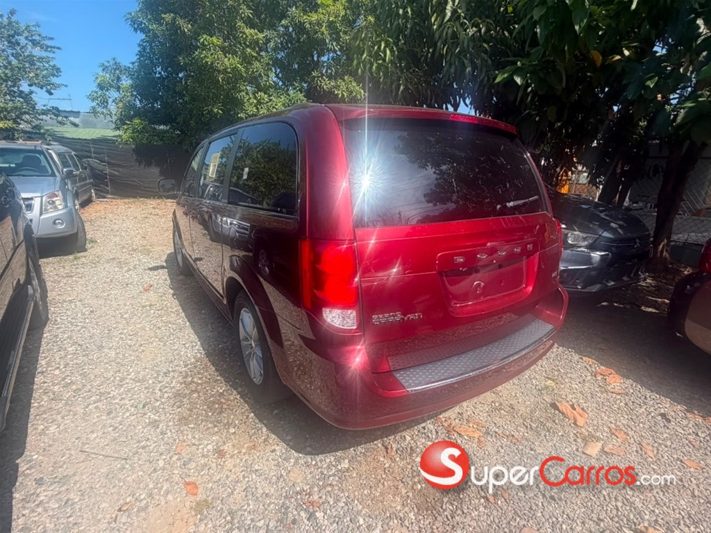 2020 Dodge Grand Caravan — foto 5 / 7