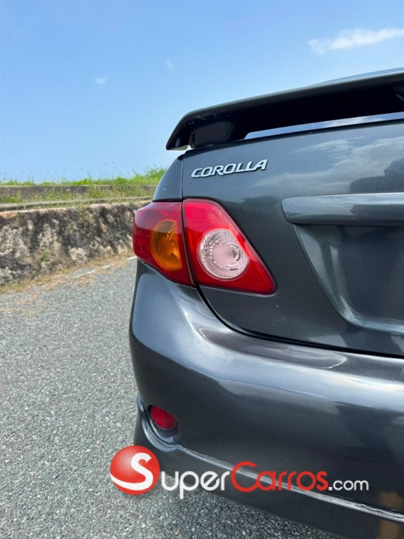 2010 Toyota Corolla S — foto 8 / 12