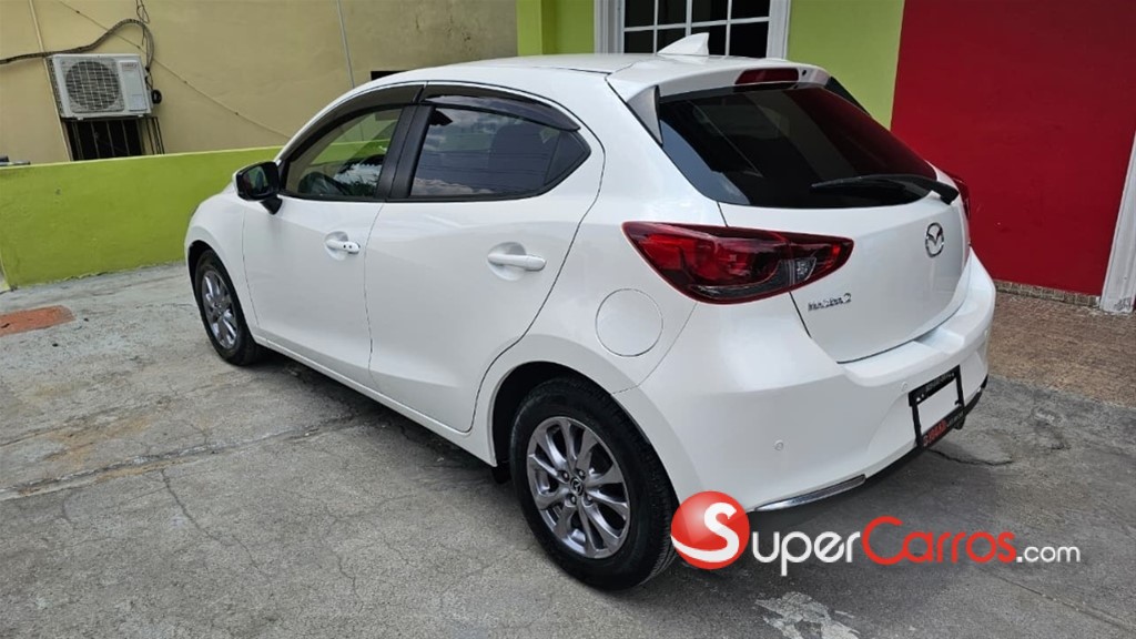 2020 Mazda 2 — foto 4 / 9