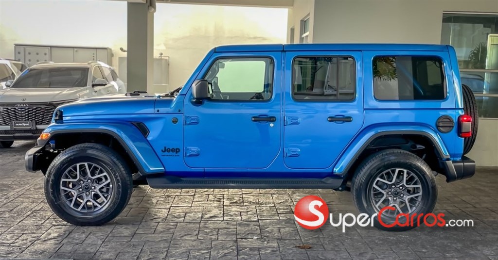 2025 Jeep Wrangler Unlimited Sahara — foto 4 / 11