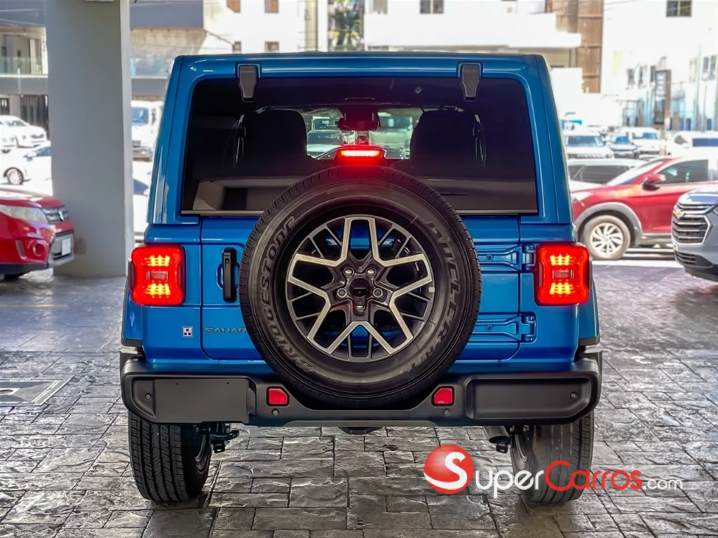 2025 Jeep Wrangler Unlimited Sahara — foto 5 / 11