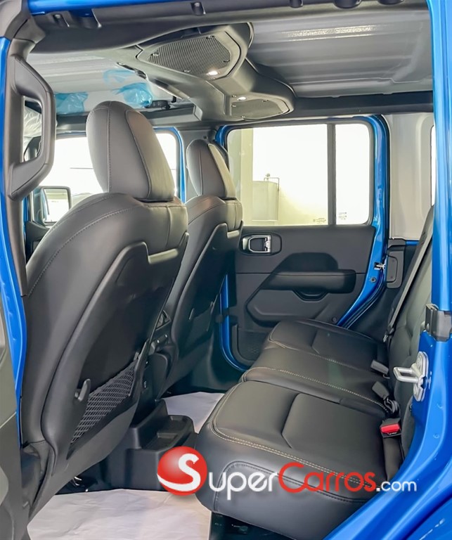2025 Jeep Wrangler Unlimited Sahara — foto 7 / 11